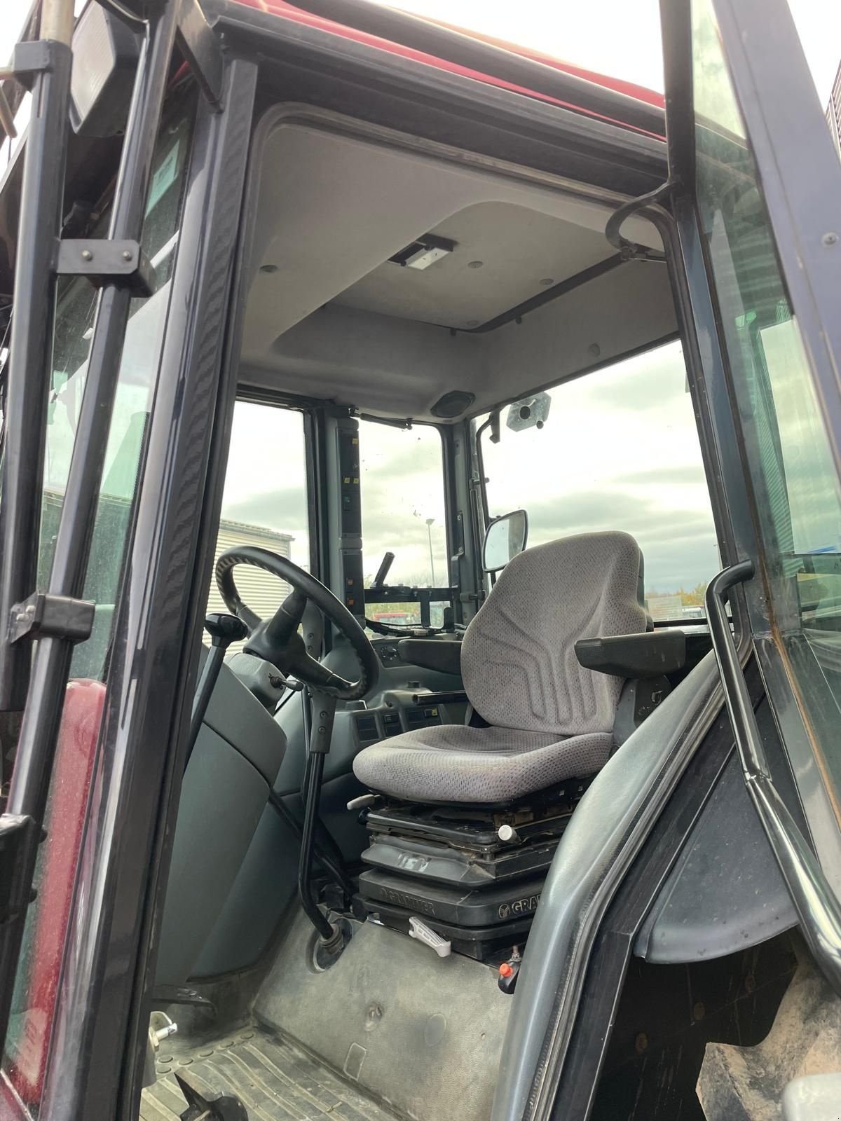 Traktor of the type Valtra A72 met fronthef, Gebrauchtmaschine in Roermond (Picture 9)