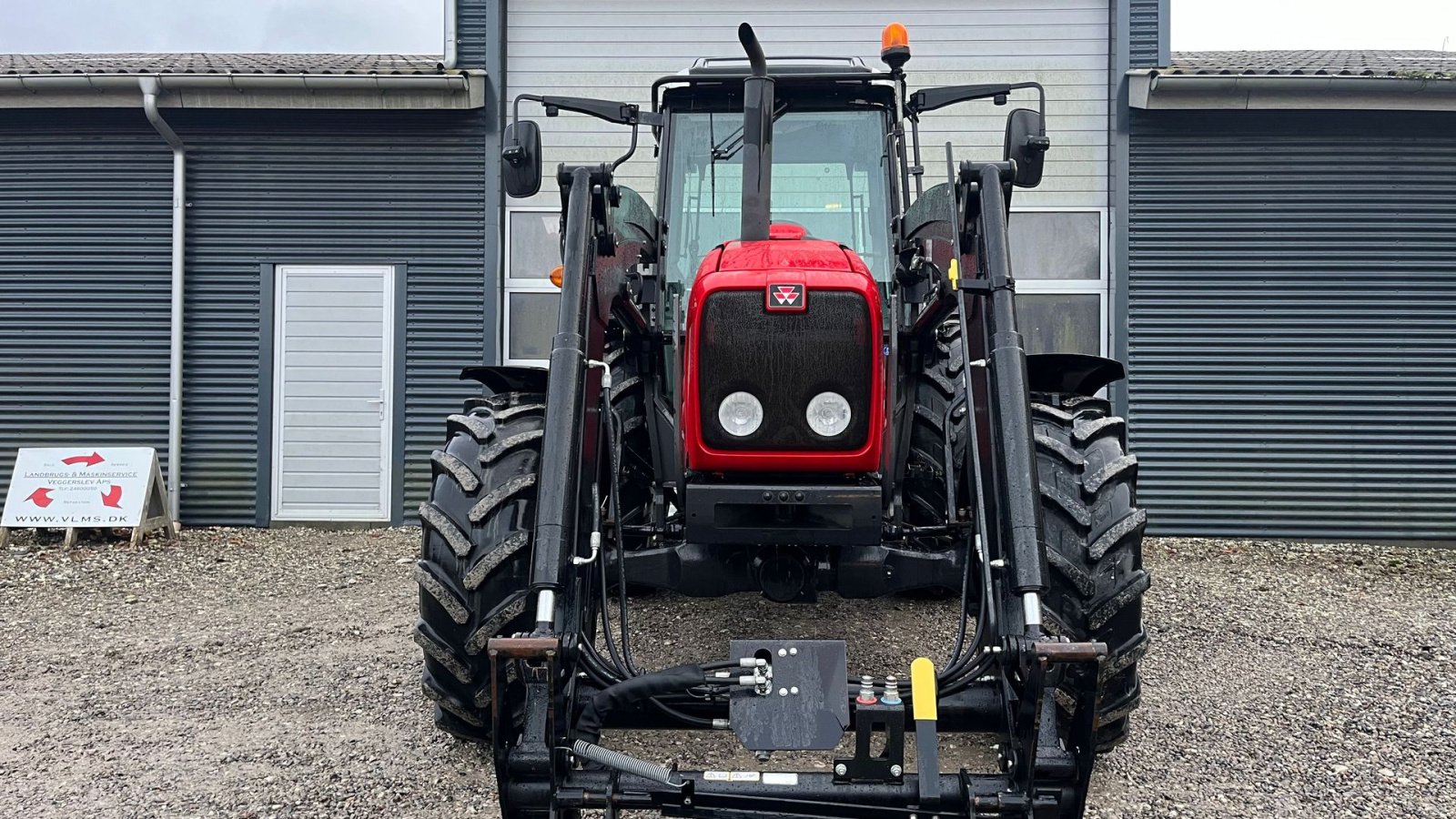 Traktor tipa Valtra A75 MF 4435 IDENTISK MED VALTRA A75, Gebrauchtmaschine u Grenaa (Slika 3)