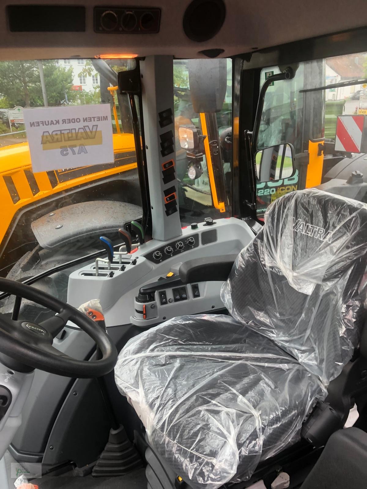 Traktor typu Valtra A75 SH, Neumaschine v Bad Kötzting (Obrázek 8)