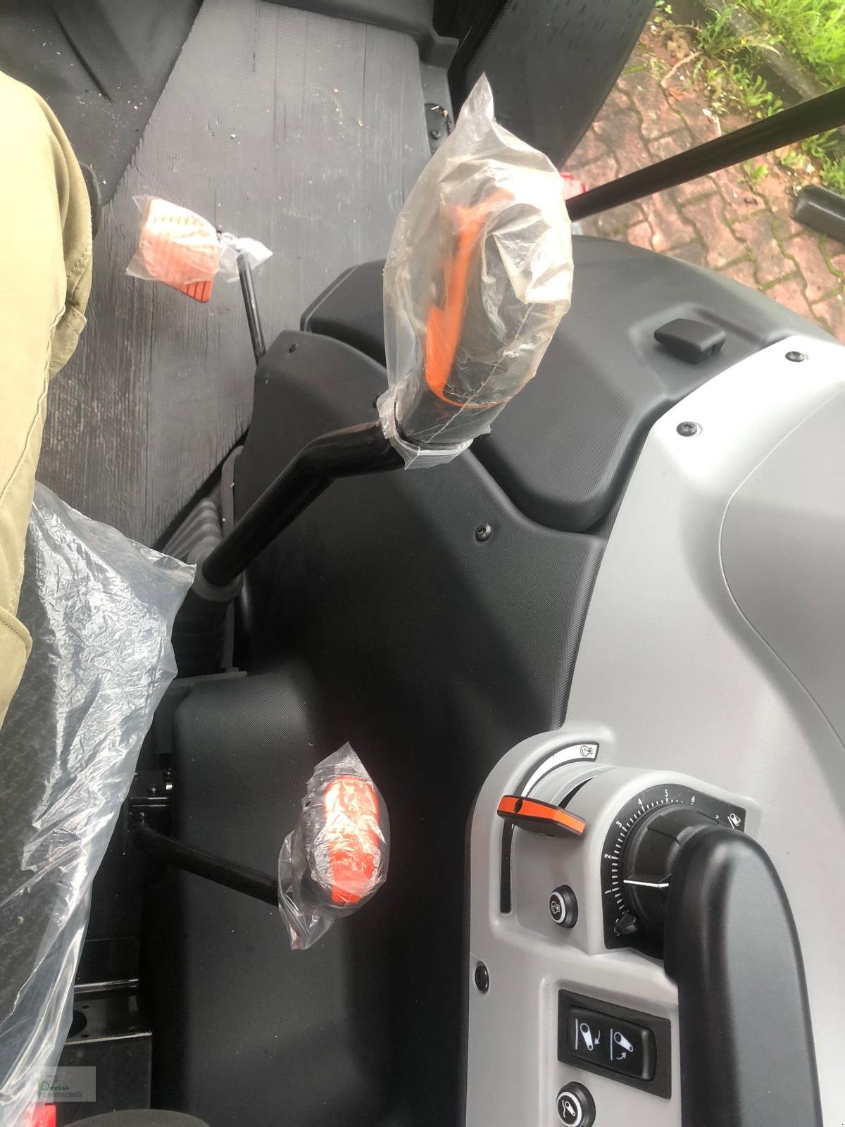 Traktor typu Valtra A75 SH, Neumaschine v Bad Kötzting (Obrázek 17)