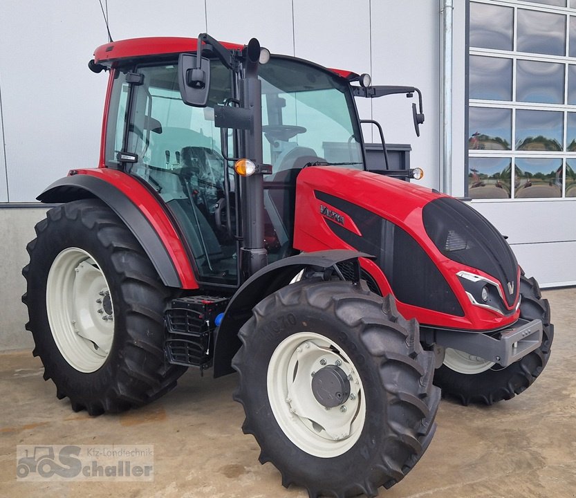 Traktor от тип Valtra A75, Neumaschine в Monheim (Снимка 2)