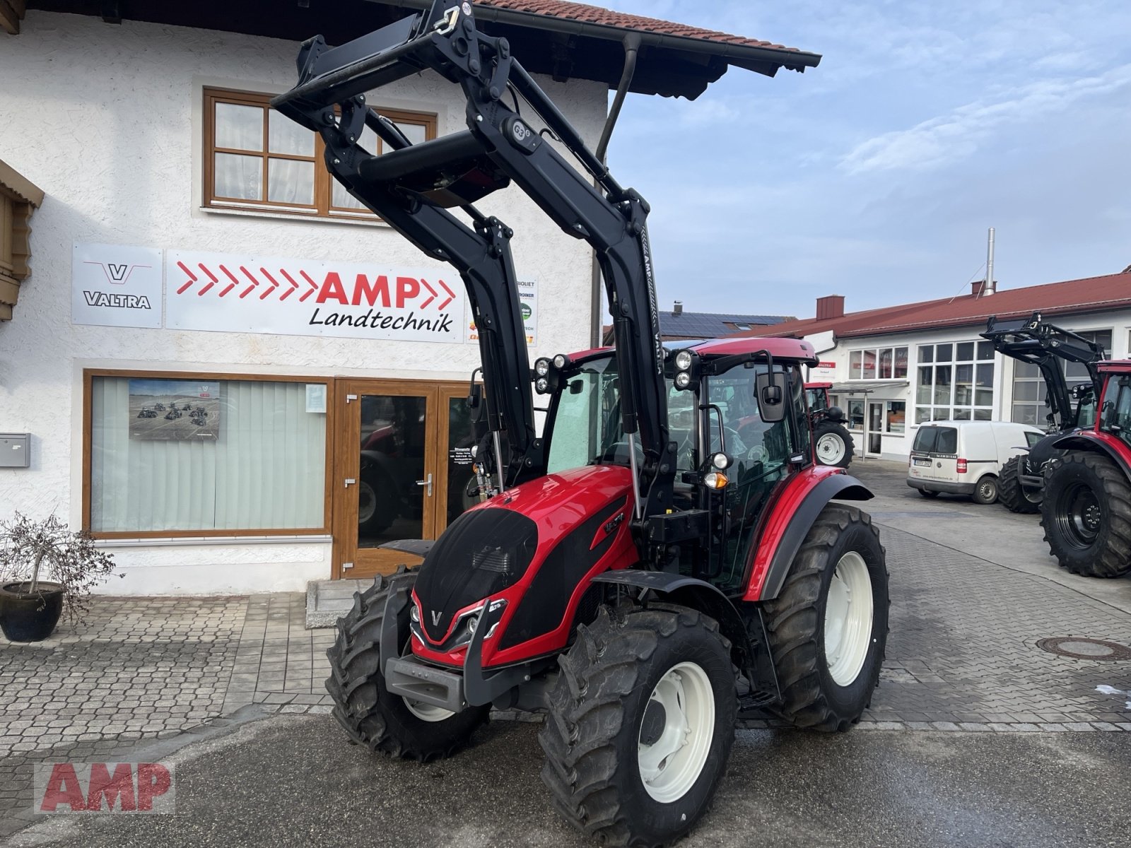 Traktor van het type Valtra A75, Neumaschine in Teising (Foto 1)