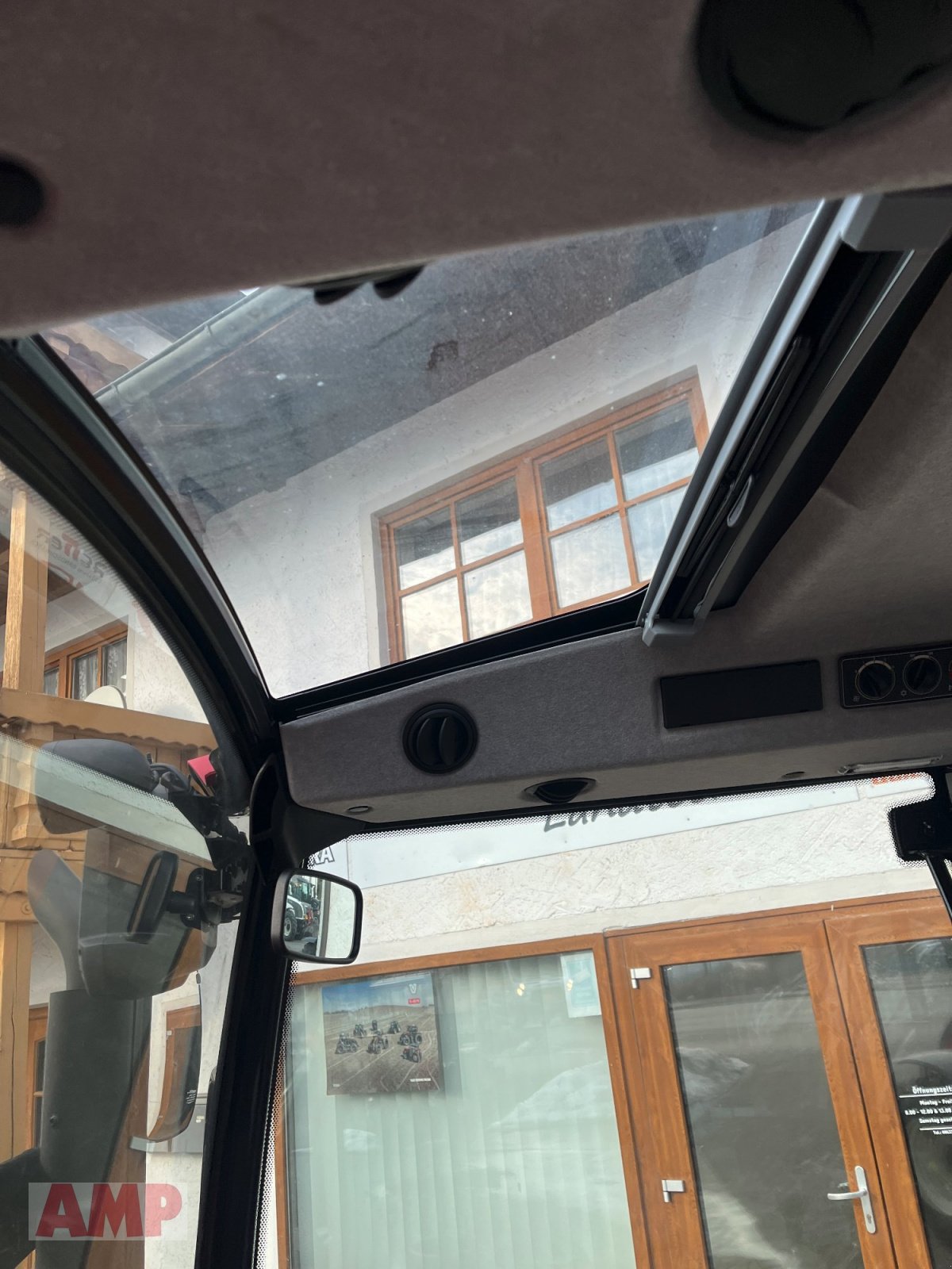 Traktor van het type Valtra A75, Neumaschine in Teising (Foto 7)