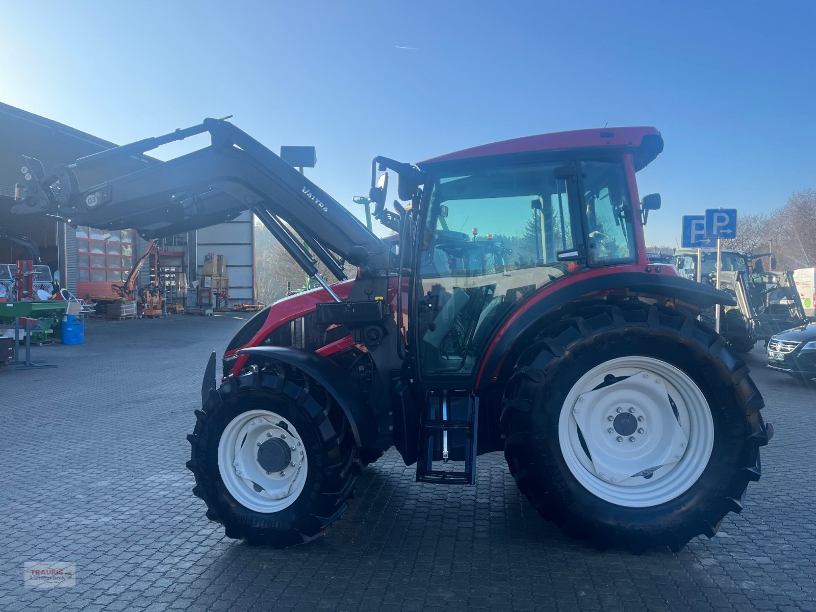 Traktor del tipo Valtra A85 mit FL, Neumaschine en Mainburg/Wambach (Imagen 10)