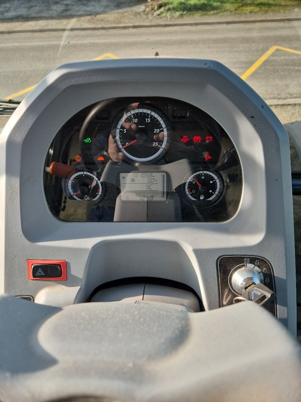 Traktor типа Valtra A85, Gebrauchtmaschine в MANDRES-SUR-VAIR (Фотография 11)