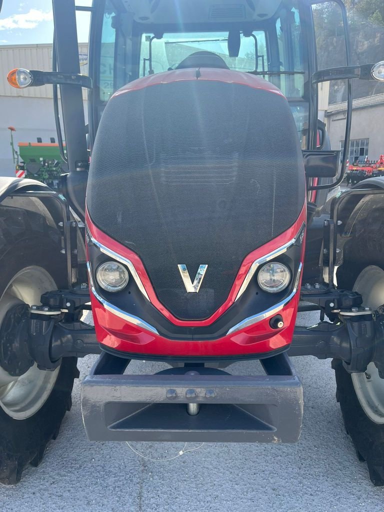 Traktor typu Valtra A85, Gebrauchtmaschine v Lérouville (Obrázek 7)