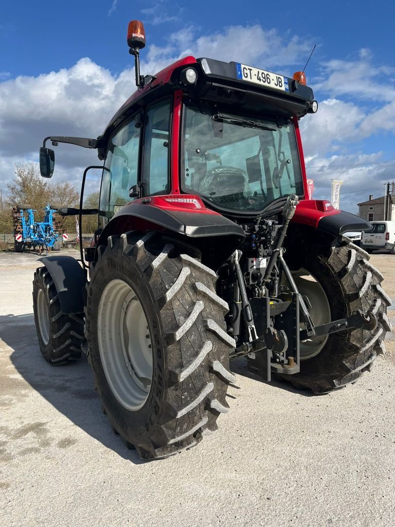Traktor typu Valtra A85, Gebrauchtmaschine v Lérouville (Obrázek 3)