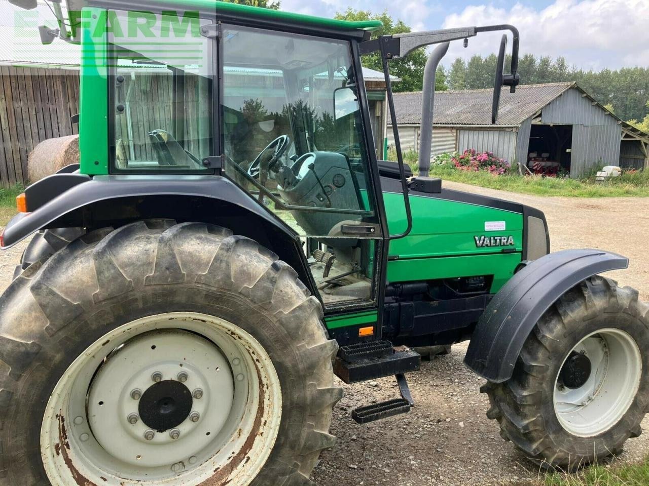 Traktor του τύπου Valtra a85, Gebrauchtmaschine σε PONTIVY (56 - MORBIHAN) (Φωτογραφία 7)