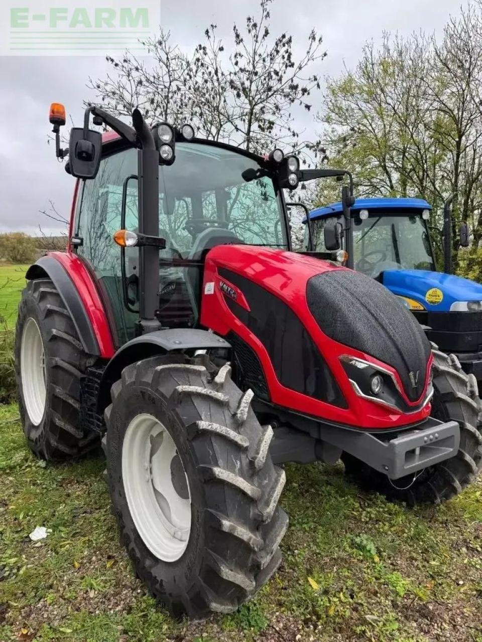 Traktor del tipo Valtra a85, Gebrauchtmaschine en CHAUVONCOURT (Imagen 2)
