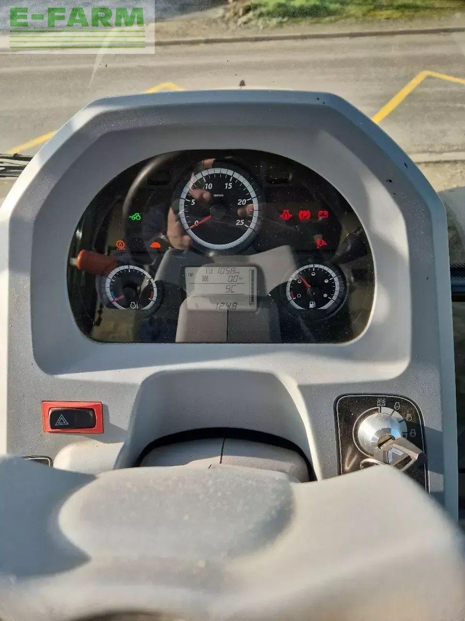 Traktor del tipo Valtra a85, Gebrauchtmaschine en CHAUVONCOURT (Imagen 11)