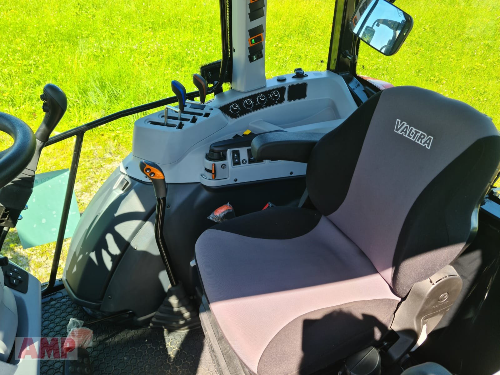 Traktor типа Valtra A85, Gebrauchtmaschine в Teising (Фотография 8)