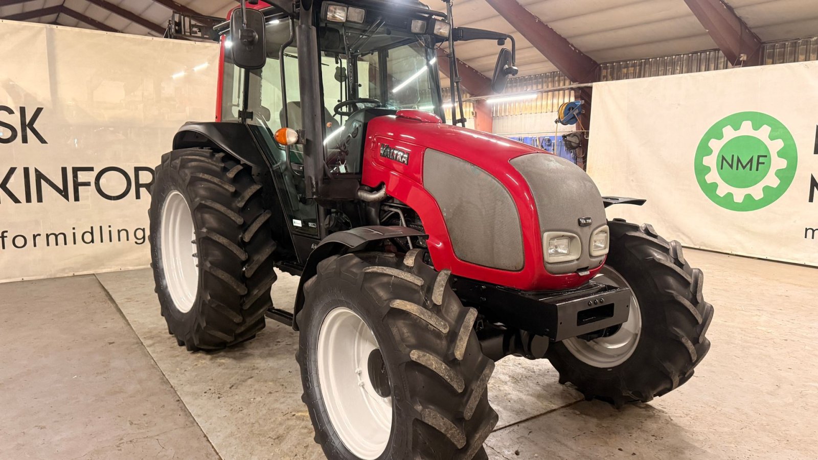 Traktor des Typs Valtra A85, Gebrauchtmaschine in Ølen (Bild 8)