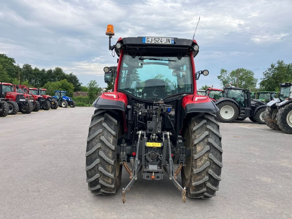 Traktor du type Valtra A85, Gebrauchtmaschine en VIRECOURT (Photo 5)