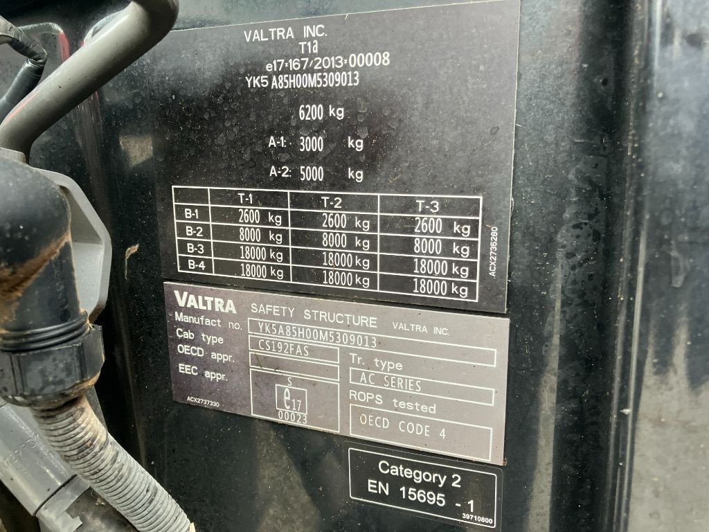 Traktor du type Valtra A85, Gebrauchtmaschine en VIRECOURT (Photo 11)