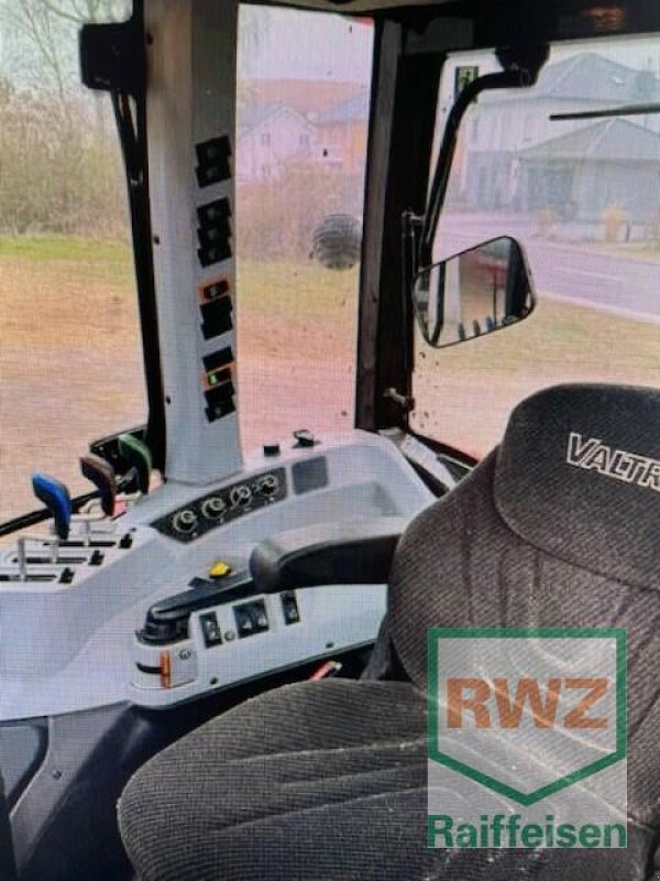 Traktor of the type Valtra A85, Gebrauchtmaschine in Saarburg (Picture 5)