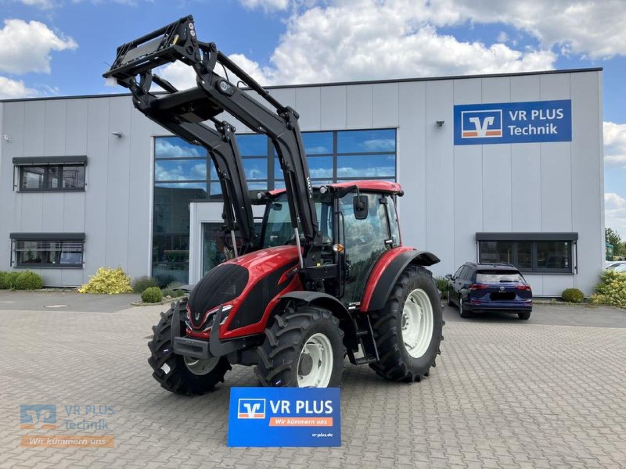 Traktor типа Valtra A85SH INKL FRONTLADER, Gebrauchtmaschine в Osterburg (Фотография 1)