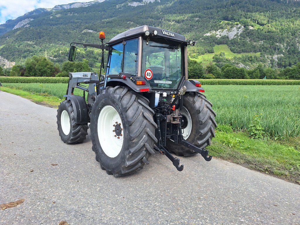 Traktor типа Valtra A93 Traktor, Gebrauchtmaschine в Chur (Фотография 7)