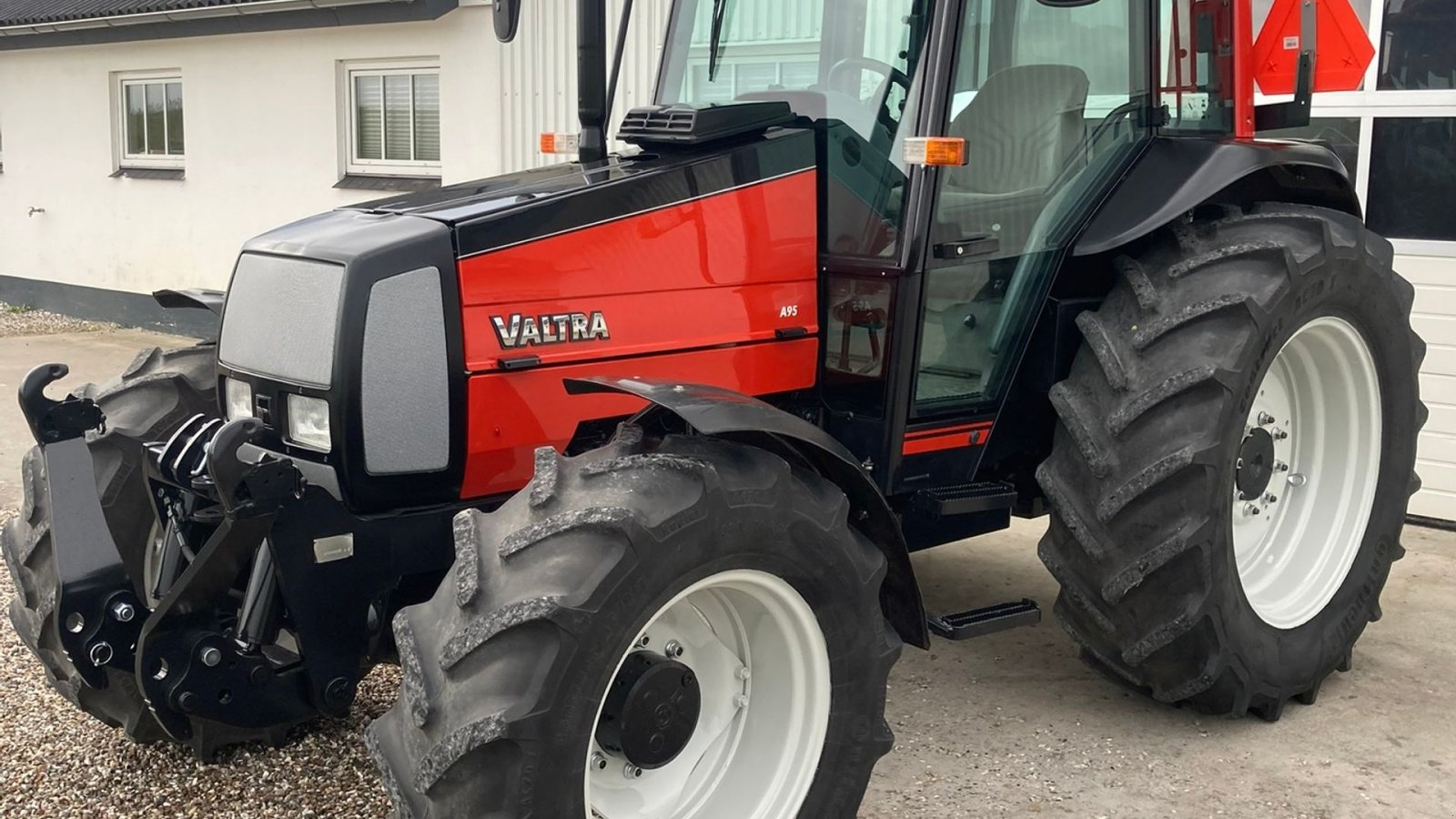 Traktor typu Valtra A95 4WD, Gebrauchtmaschine v Nørager (Obrázek 1)