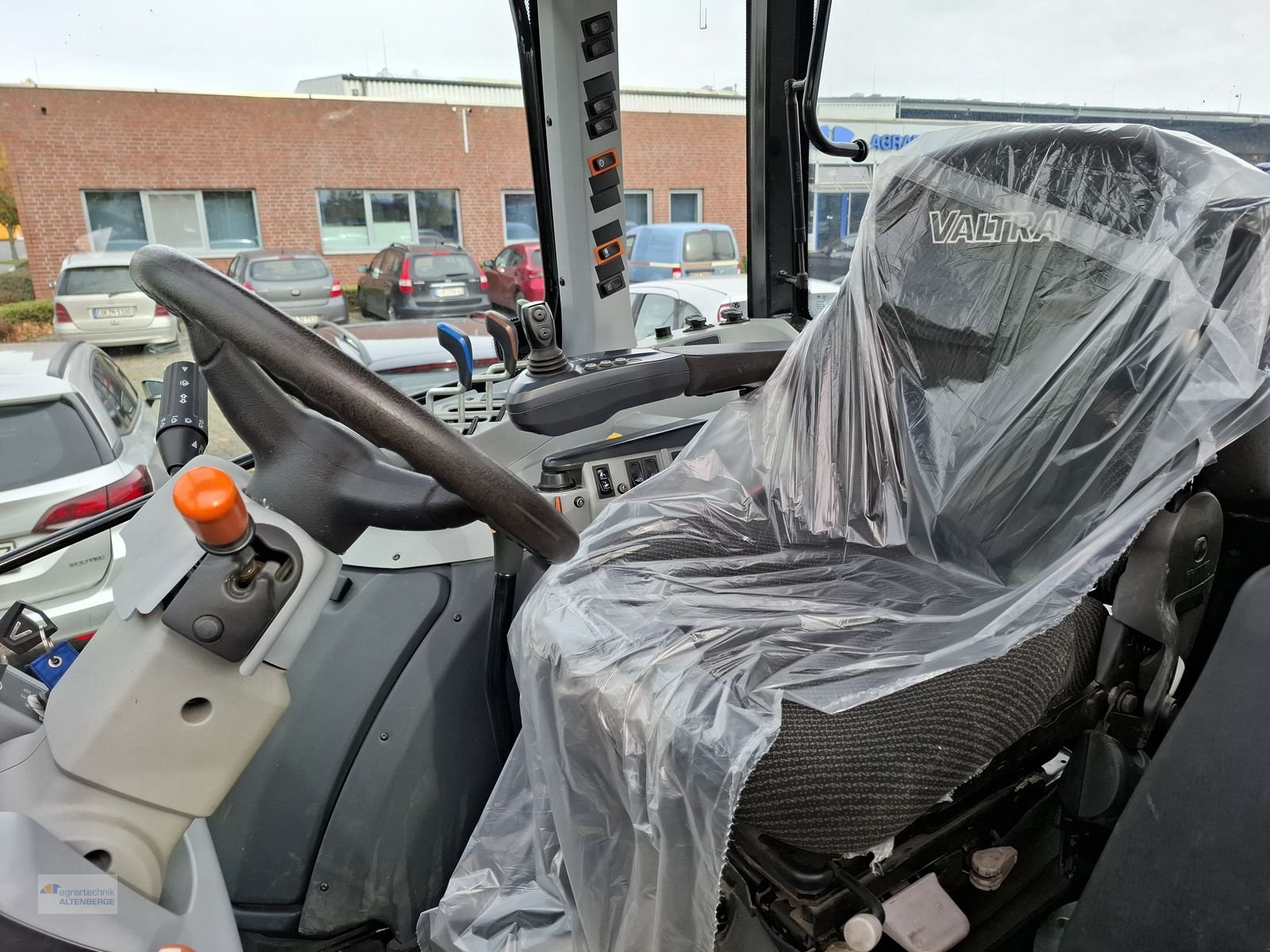 Traktor Türe ait Valtra A95 HI-Tech, Gebrauchtmaschine içinde Altenberge (resim 12)