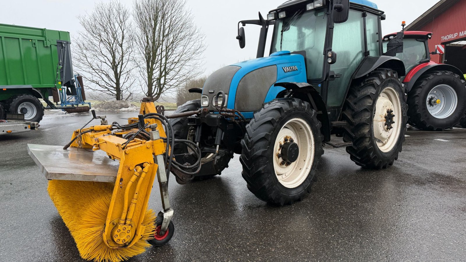 Traktor типа Valtra A95 KUN 3000 TIMER OG KOST!, Gebrauchtmaschine в Nørager (Фотография 1)