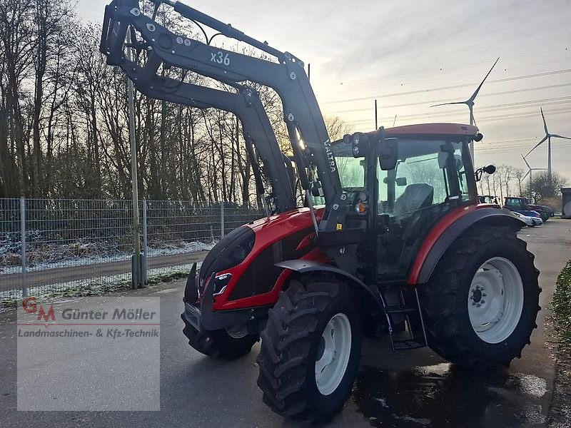 Traktor типа Valtra A95, Neumaschine в St. Michaelisdonn (Фотография 4)