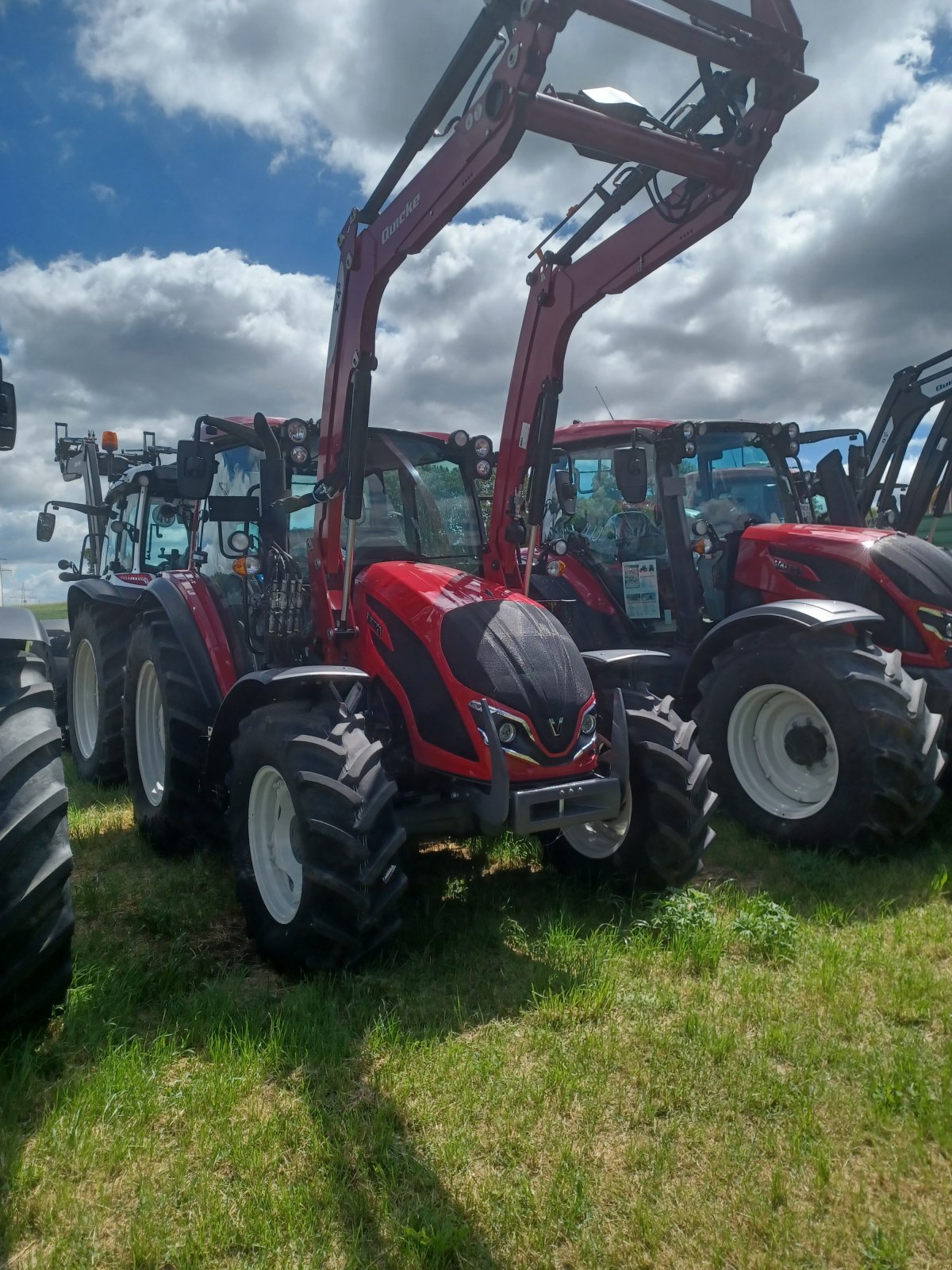 Traktor typu Valtra A95, Neumaschine v Uffenheim (Obrázok 2)