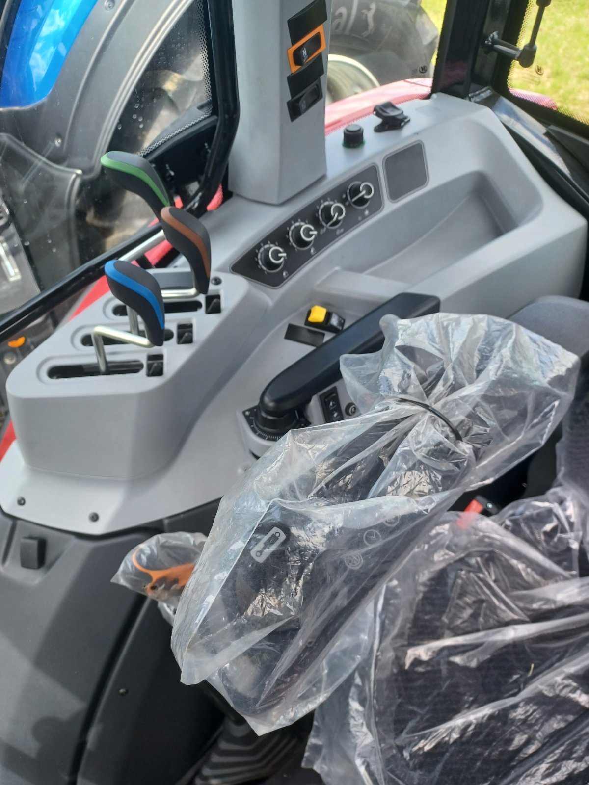 Traktor typu Valtra A95, Neumaschine v Uffenheim (Obrázok 5)