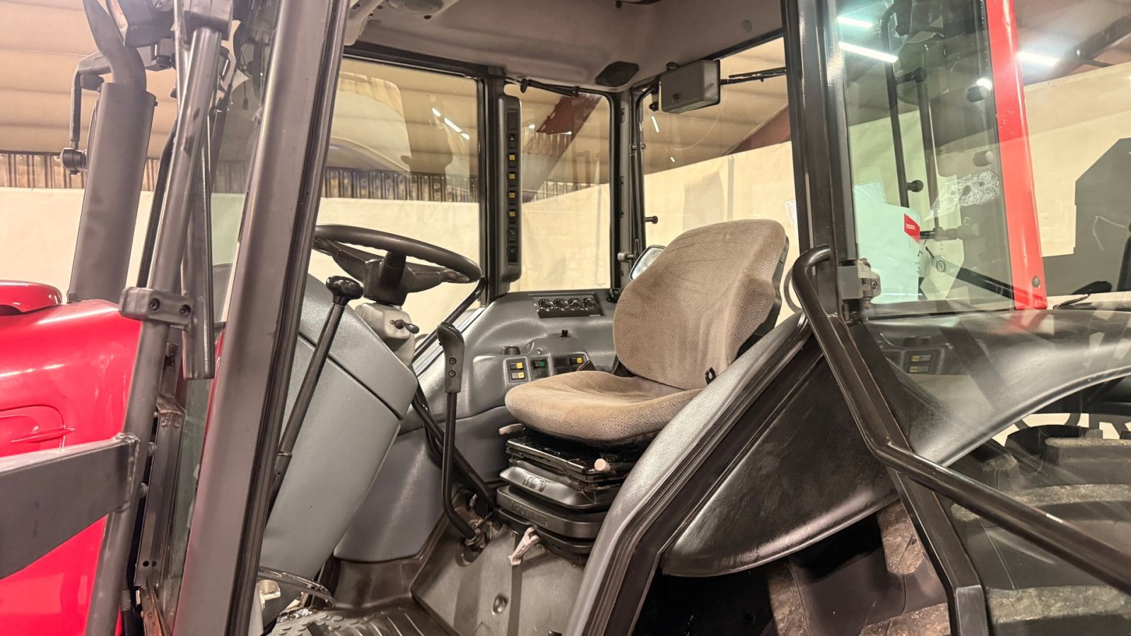 Traktor Türe ait Valtra A95, Gebrauchtmaschine içinde Ølen (resim 12)