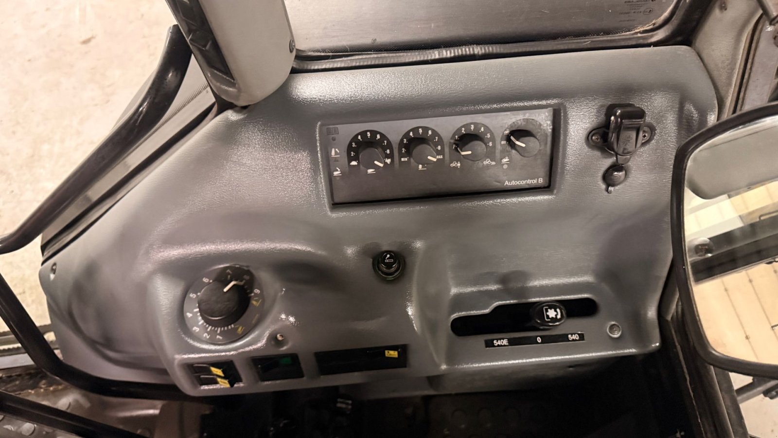 Traktor Türe ait Valtra A95, Gebrauchtmaschine içinde Ølen (resim 15)