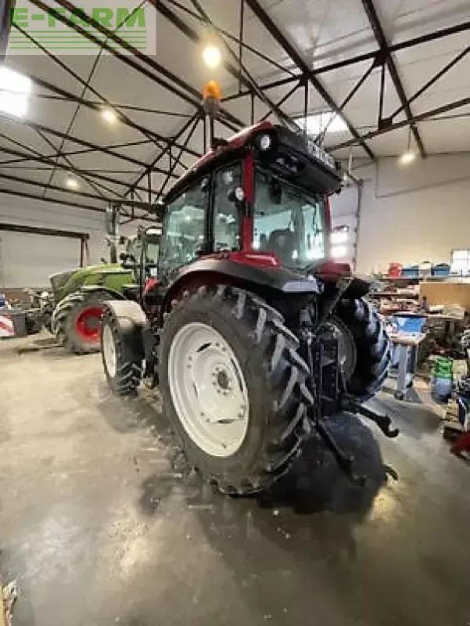 Traktor van het type Valtra a95h2, Gebrauchtmaschine in MONFERRAN (Foto 5)