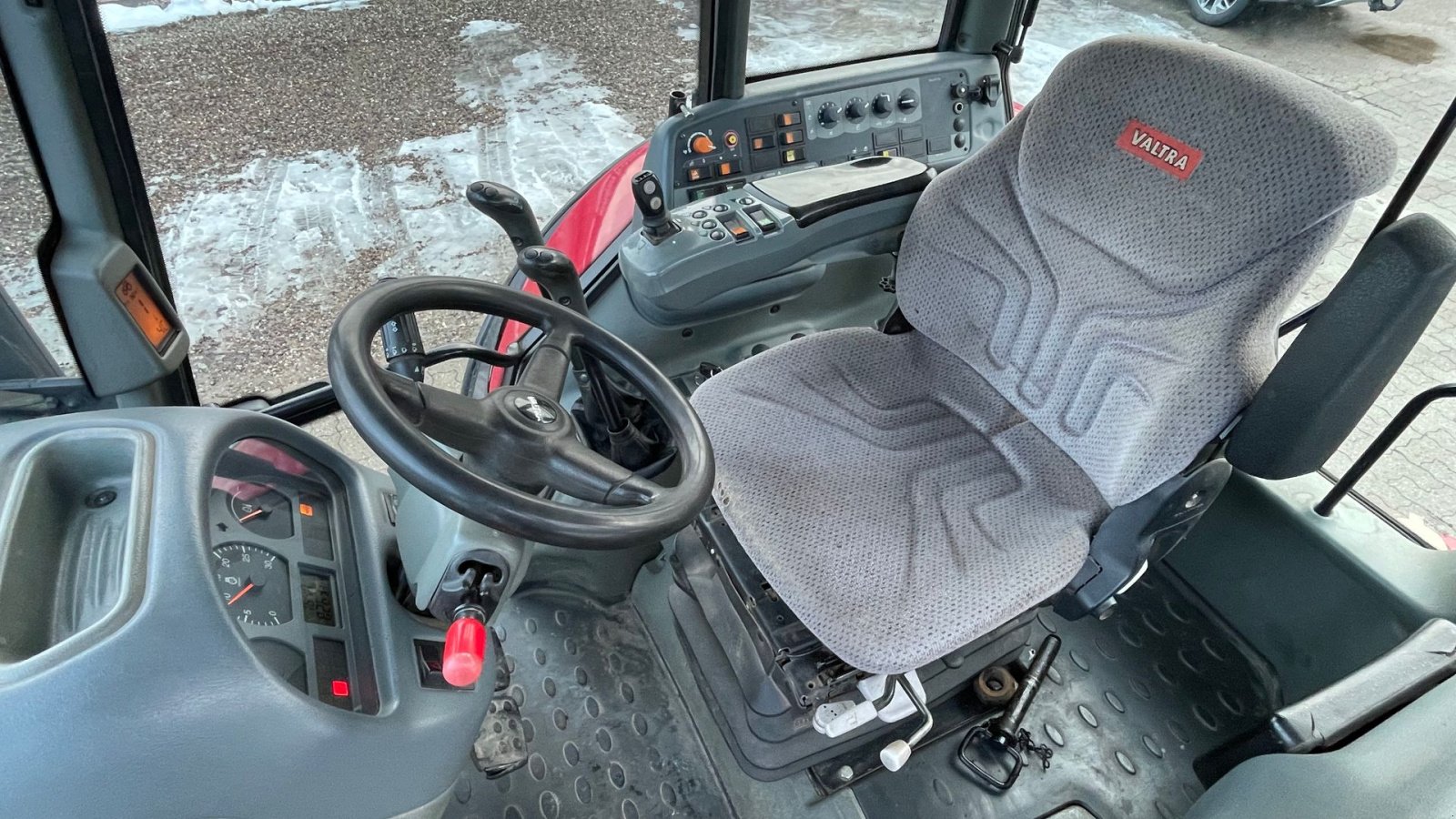 Traktor del tipo Valtra C120, Gebrauchtmaschine In Nimtofte (Immagine 11)