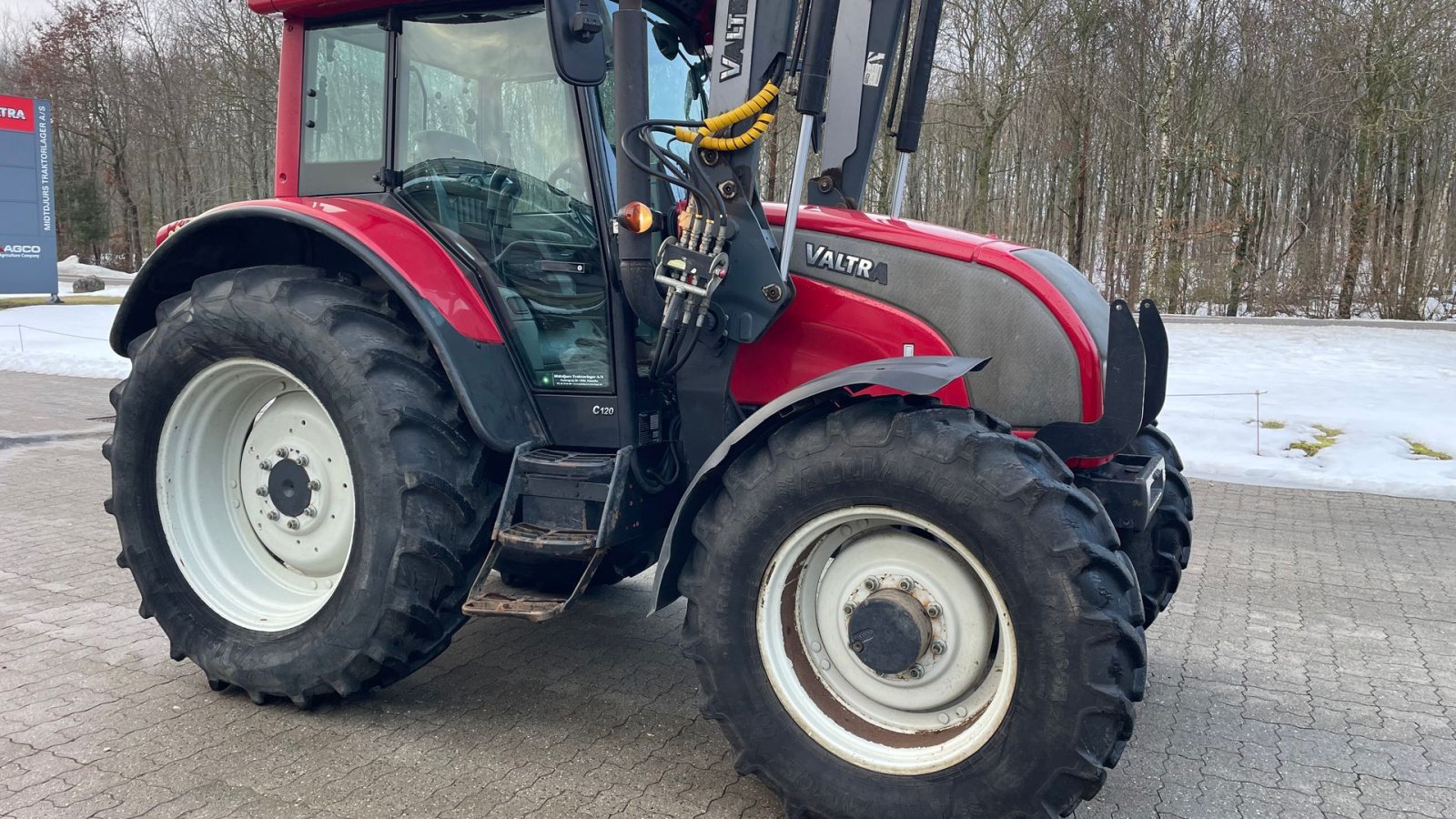 Traktor del tipo Valtra C120, Gebrauchtmaschine In Nimtofte (Immagine 15)