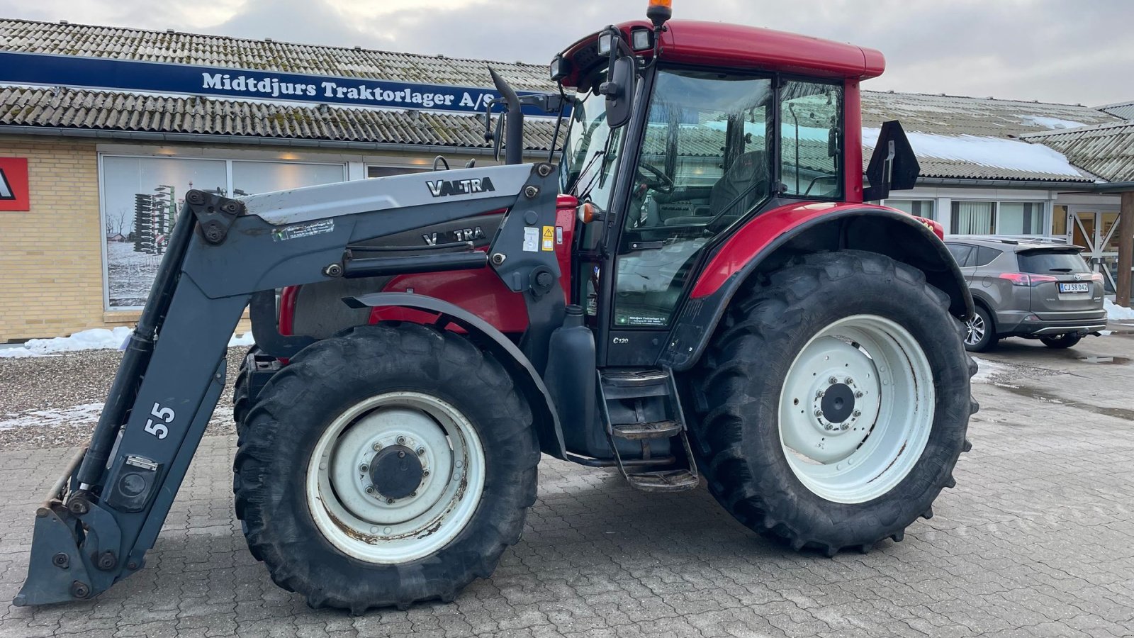 Traktor del tipo Valtra C120, Gebrauchtmaschine In Nimtofte (Immagine 1)