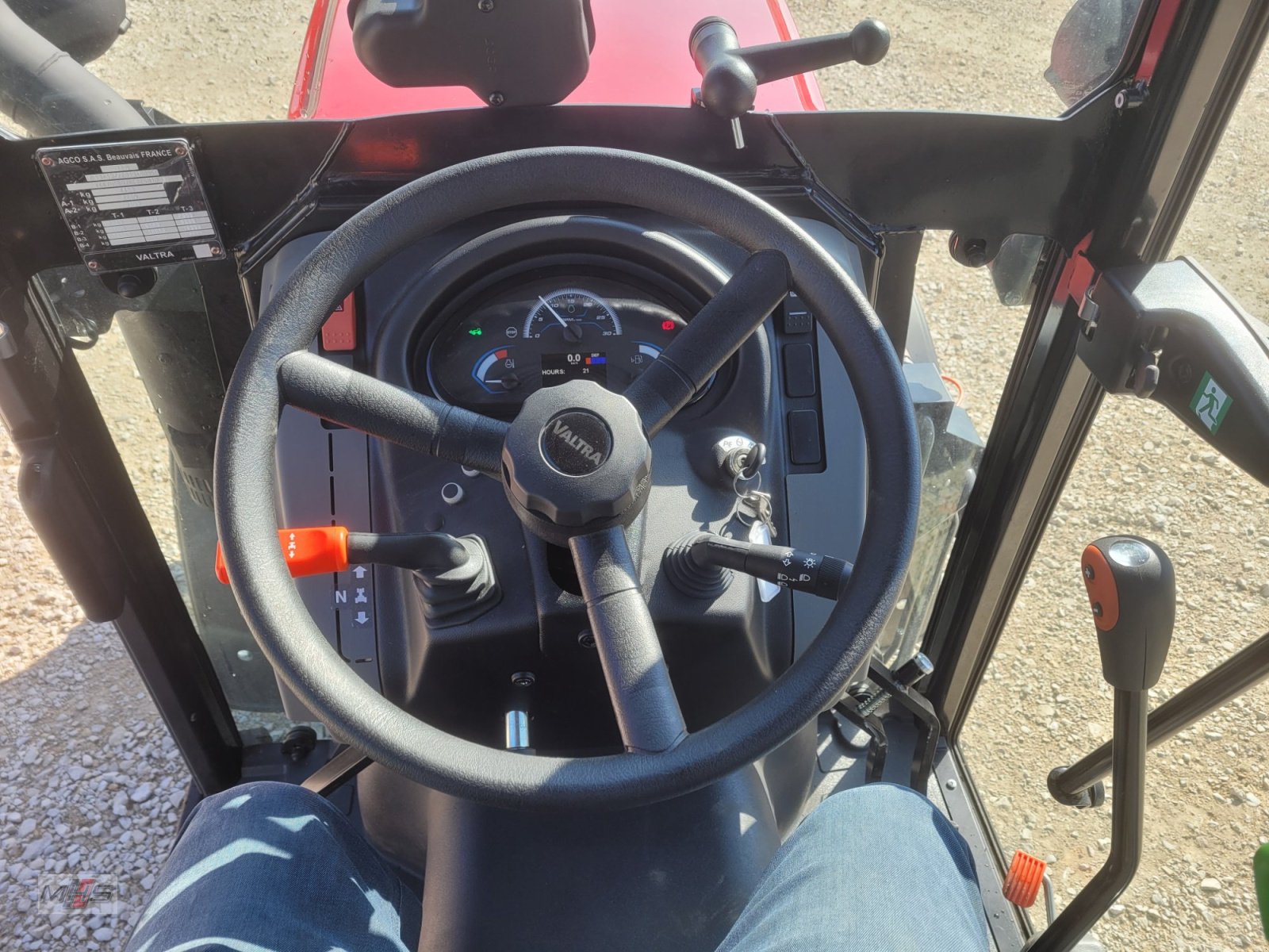 Traktor des Typs Valtra F105, Gebrauchtmaschine in Engen-Welschingen (Bild 10)