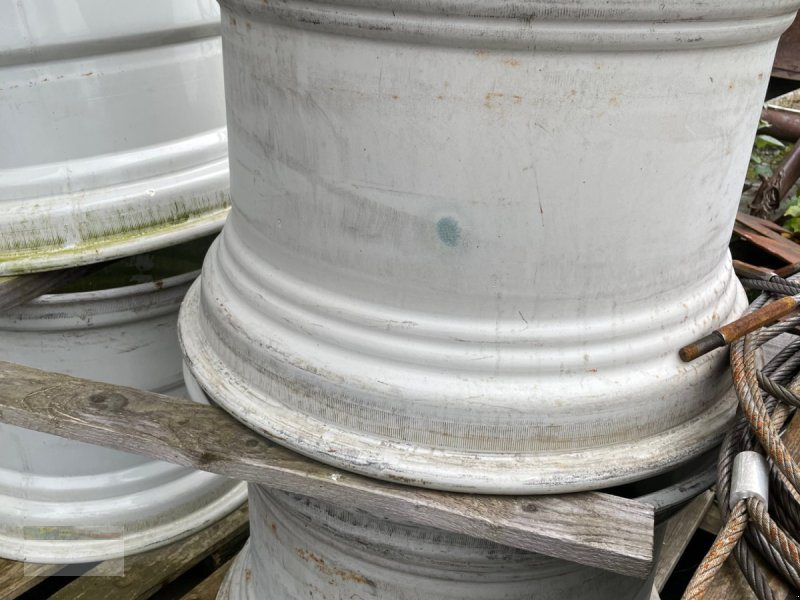 Traktor van het type Valtra Felgen N4/5 Serie, Gebrauchtmaschine in Fürsteneck (Foto 1)