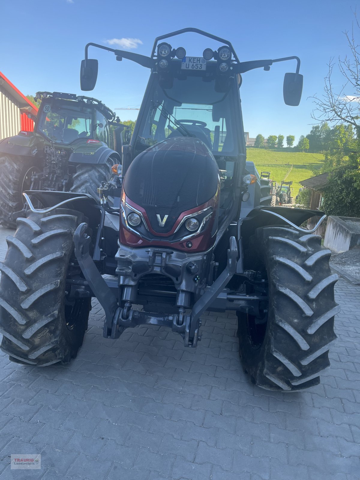 Traktor des Typs Valtra G 105 A-Hopfen, Neumaschine in Mainburg/Wambach (Bild 10)