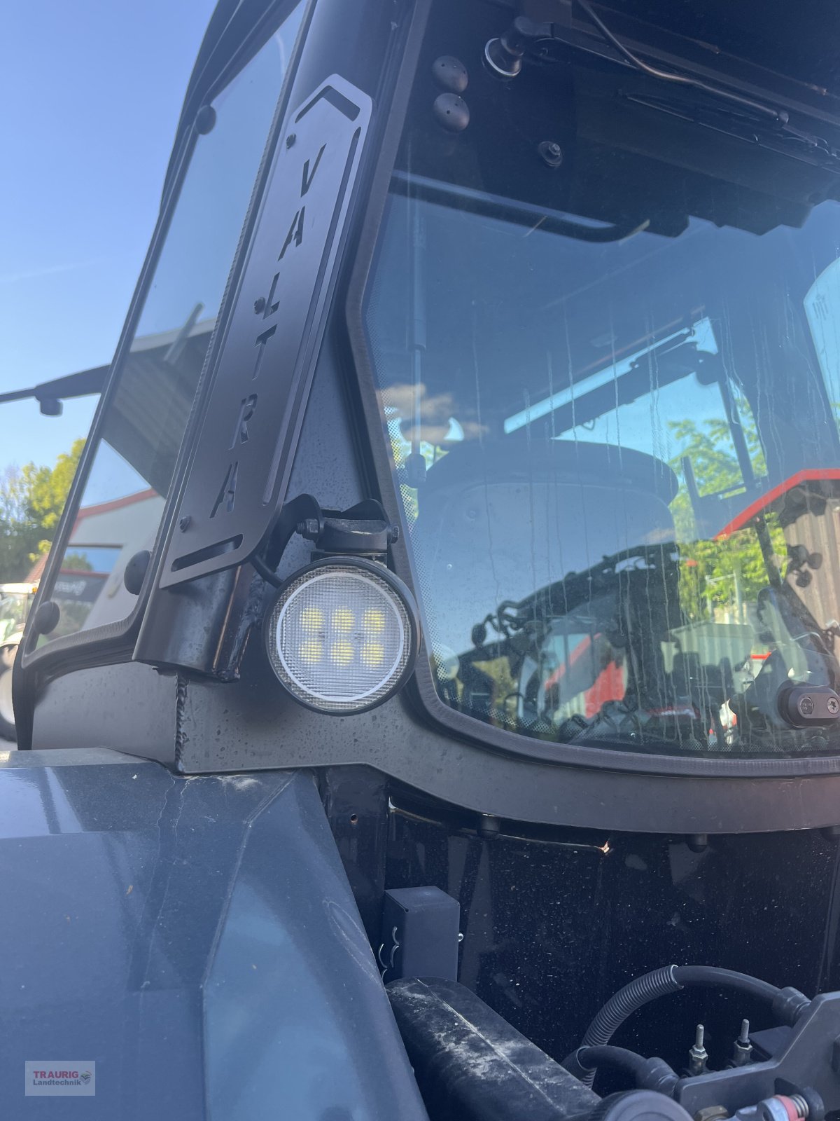 Traktor des Typs Valtra G 105 A-Hopfen, Neumaschine in Mainburg/Wambach (Bild 19)