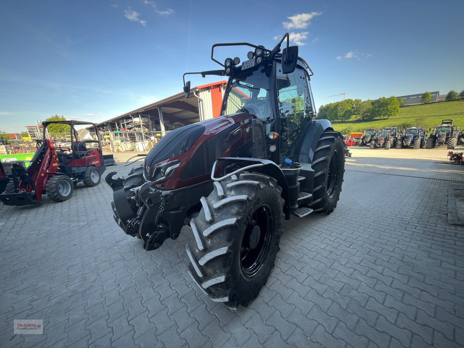 Traktor des Typs Valtra G 105 A-Hopfen, Neumaschine in Mainburg/Wambach (Bild 22)