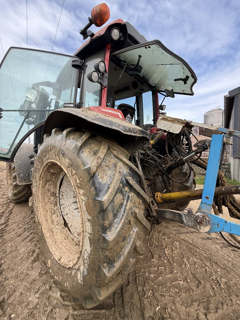 Traktor Türe ait Valtra G 105 A, Gebrauchtmaschine içinde LACAPELLE-MARIVAL (resim 9)