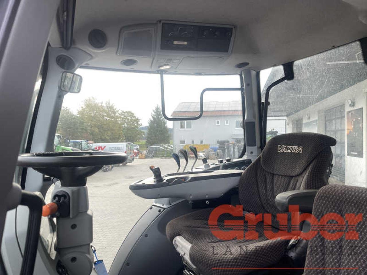 Traktor des Typs Valtra G 105 V 1B9 (inkl. Gewährleistungsverlängerung), Gebrauchtmaschine in Ampfing (Bild 10)