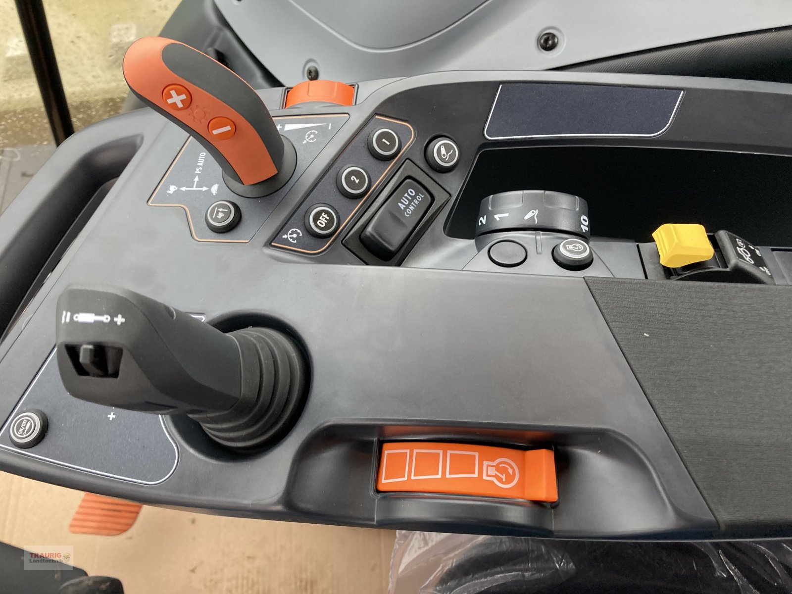 Traktor des Typs Valtra G 125 Aktiv, Neumaschine in Mainburg/Wambach (Bild 14)