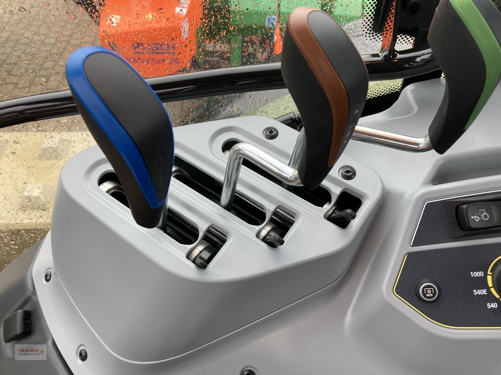 Traktor des Typs Valtra G 125 Aktiv, Neumaschine in Mainburg/Wambach (Bild 15)