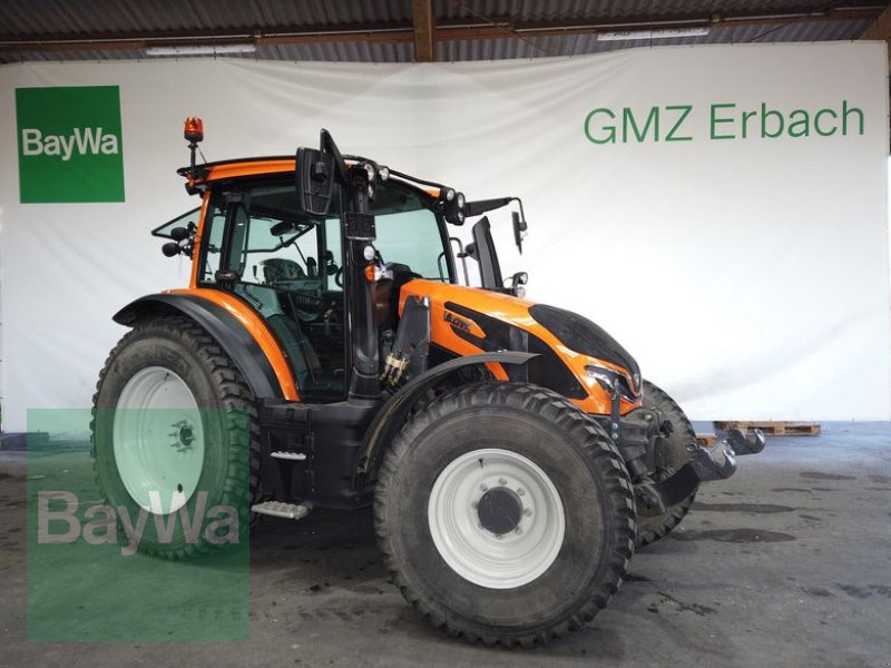 Traktor of the type Valtra G 125 EA, Gebrauchtmaschine in Erbach (Picture 1)