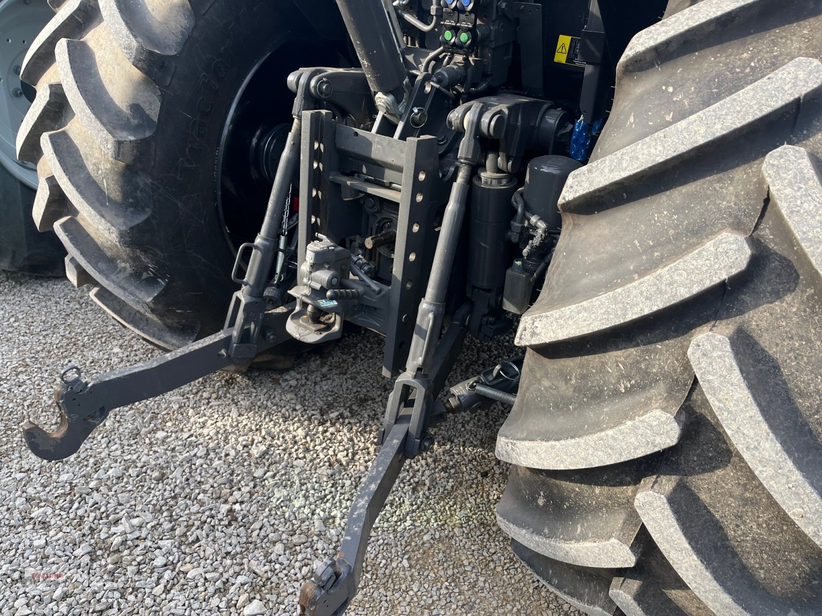 Traktor типа Valtra G 125 V, Neumaschine в Mainburg/Wambach (Фотография 10)