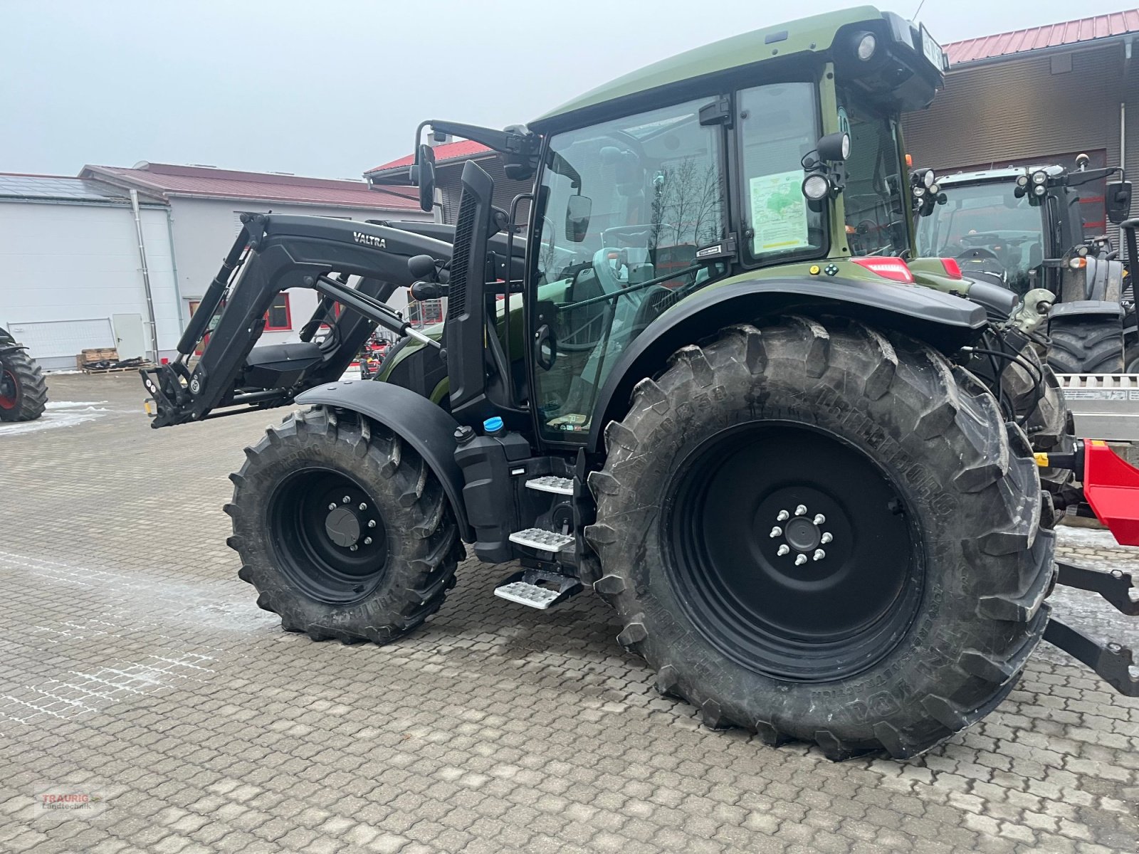 Traktor типа Valtra G 125A mit FL, Gebrauchtmaschine в Mainburg/Wambach (Фотография 2)