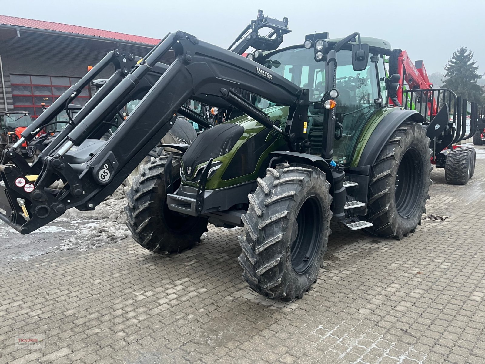 Traktor типа Valtra G 125A mit FL, Gebrauchtmaschine в Mainburg/Wambach (Фотография 4)
