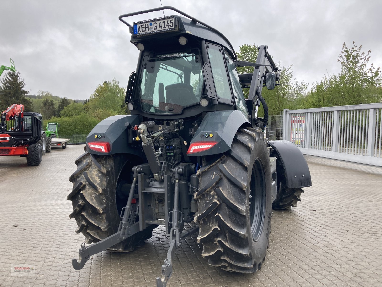 Traktor des Typs Valtra G 125Versu Hopfen, Gebrauchtmaschine in Mainburg/Wambach (Bild 18)