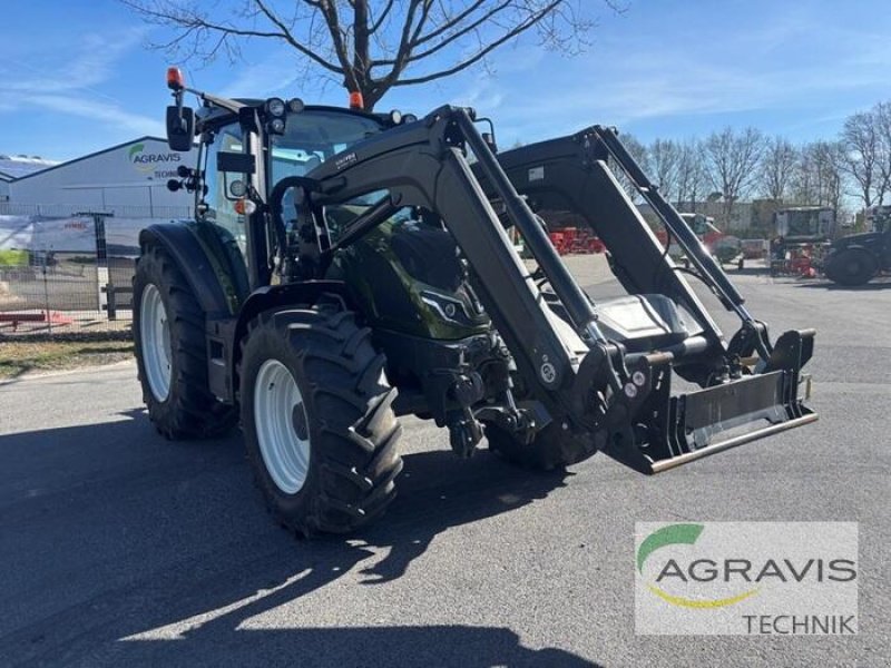 Traktor типа Valtra G 135 A 1B9, Gebrauchtmaschine в Meppen (Фотография 2)