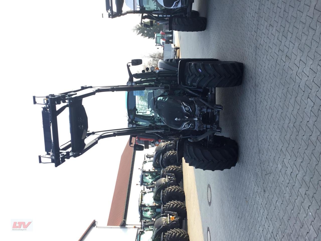 Traktor типа Valtra G 135 A FL, Neumaschine в Eggenfelden (Фотография 4)