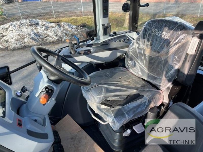 Traktor типа Valtra G 135 A, Gebrauchtmaschine в Meppen (Фотография 19)